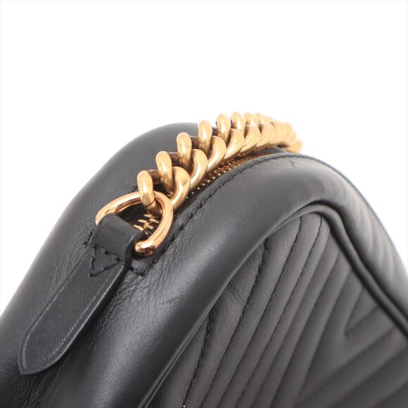 SOLD OUT ❌Louis Vuitton LV Logo NEW WAVE NEW CAMERA BAG M53682 TR0220 - Picture 13 of 14